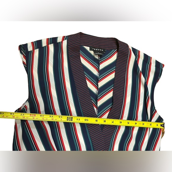 Trouvé Top V Neck Wrap Style Blouse Sleeveless Striped Tie Front Sz XS Workwear - Picture 4 of 5